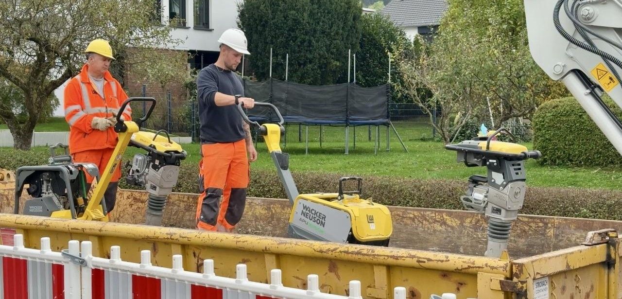 LEONHARD WEISS setzt auf vollelektrische Baumaschinen in (Foto: LEONHARD WEISS)